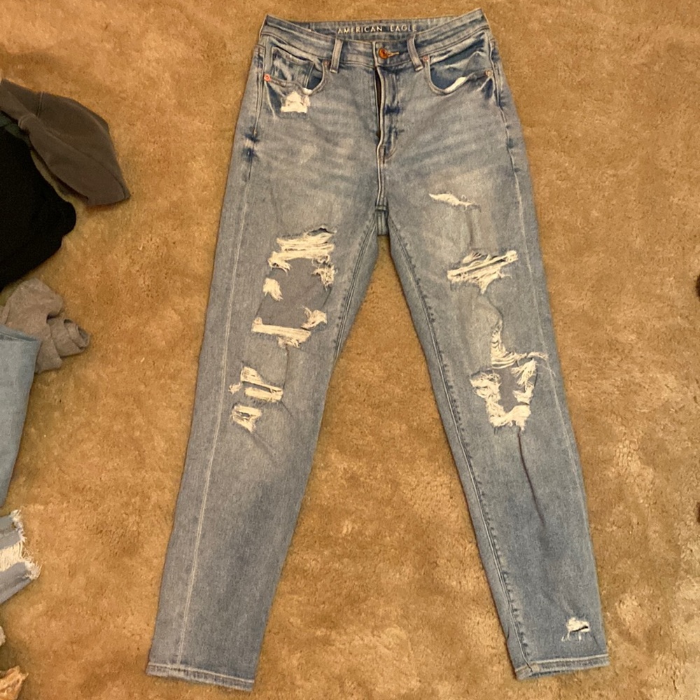 Light Washed Ripped Skinny Jeans